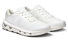 On Cloudzone 'Triple White'