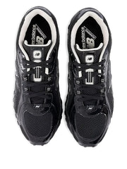New Balance 740 sneakers
