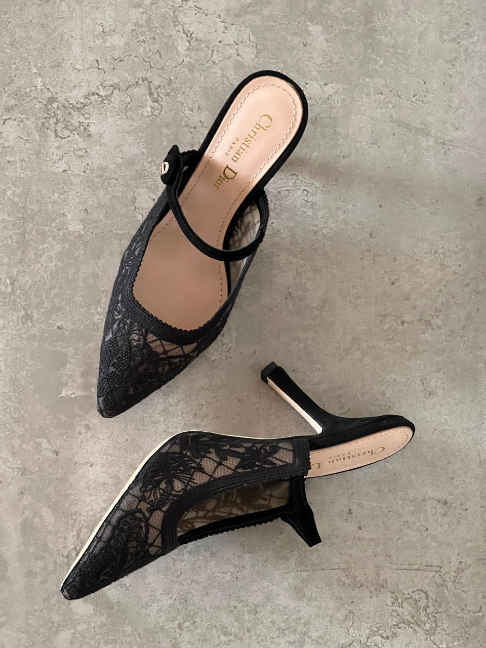 DIOR