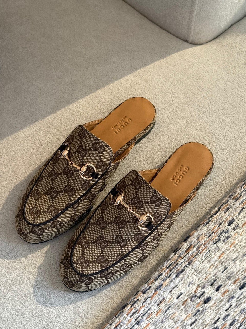GUCCI