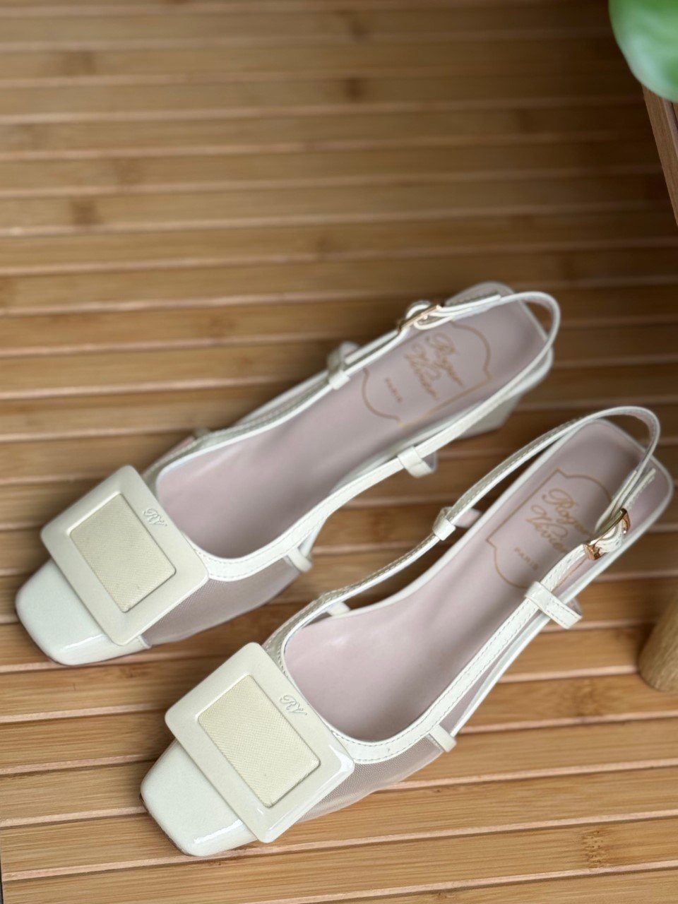ROGER VIVIER