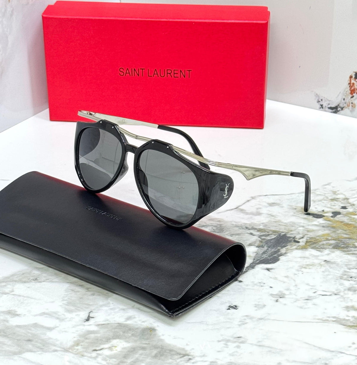 SAINT LAURENT