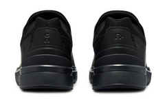 On Running The Roger Advantage 'All Black'