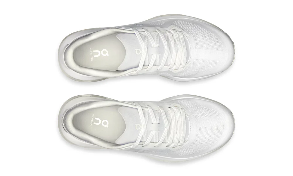 On Cloudzone 'Triple White'