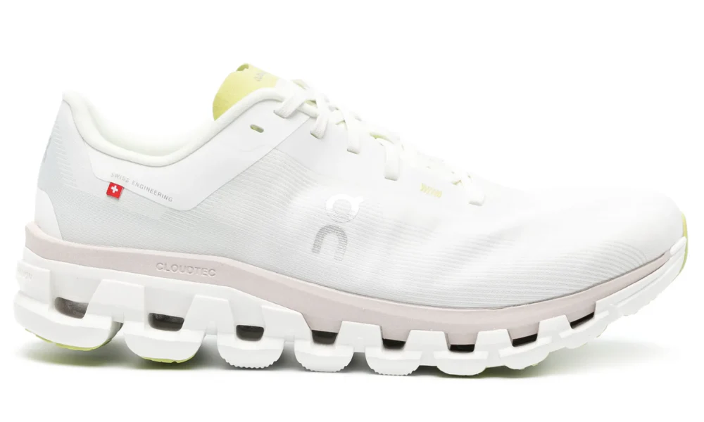 On Running Cloudflow 4 "white/Sand Beige/Lime Green"