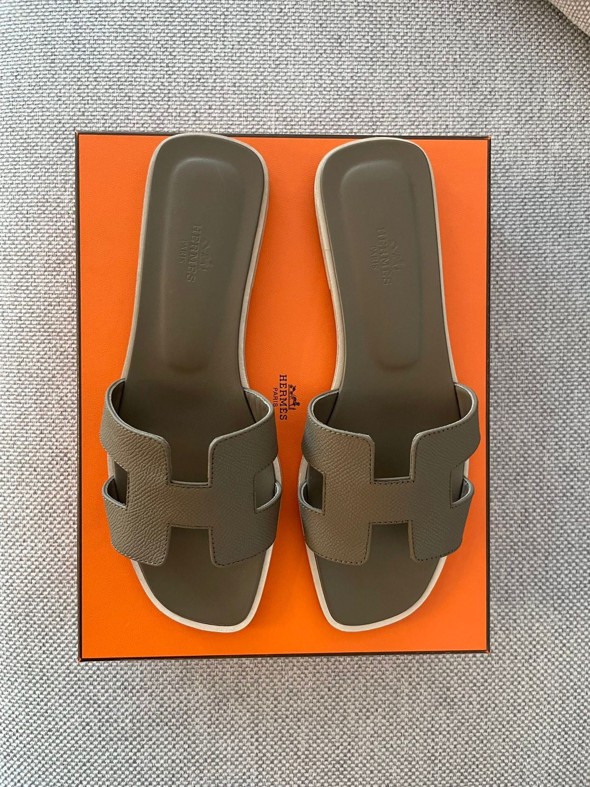 Hermes Oran Slipper