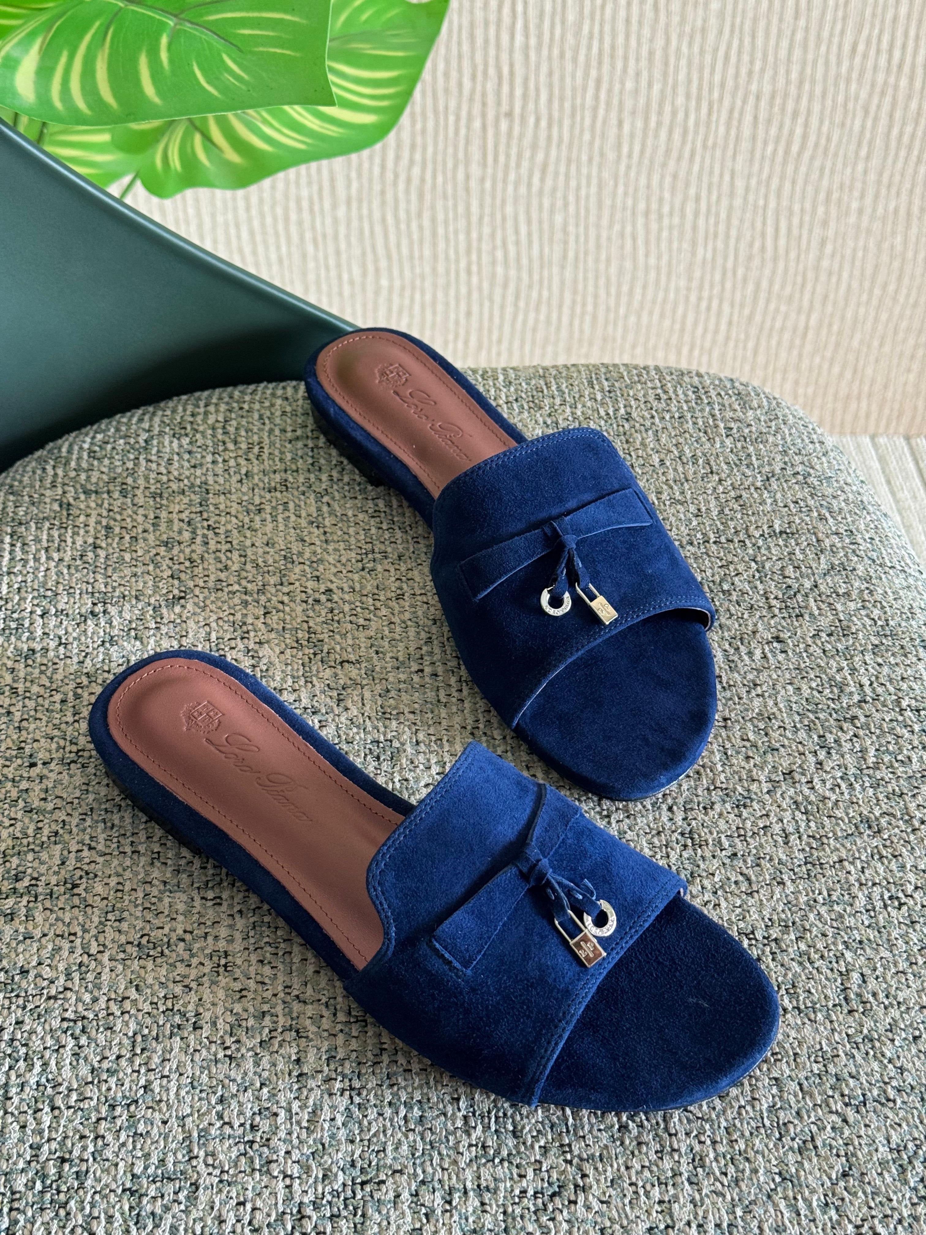 Loro Paina slipper